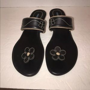 Nicole “Toe Flower” Sandals